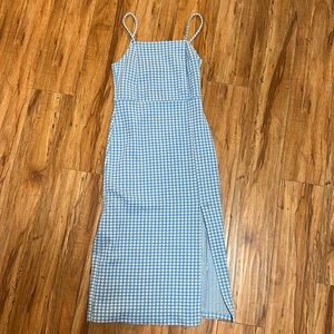 Cute gingham style dress.